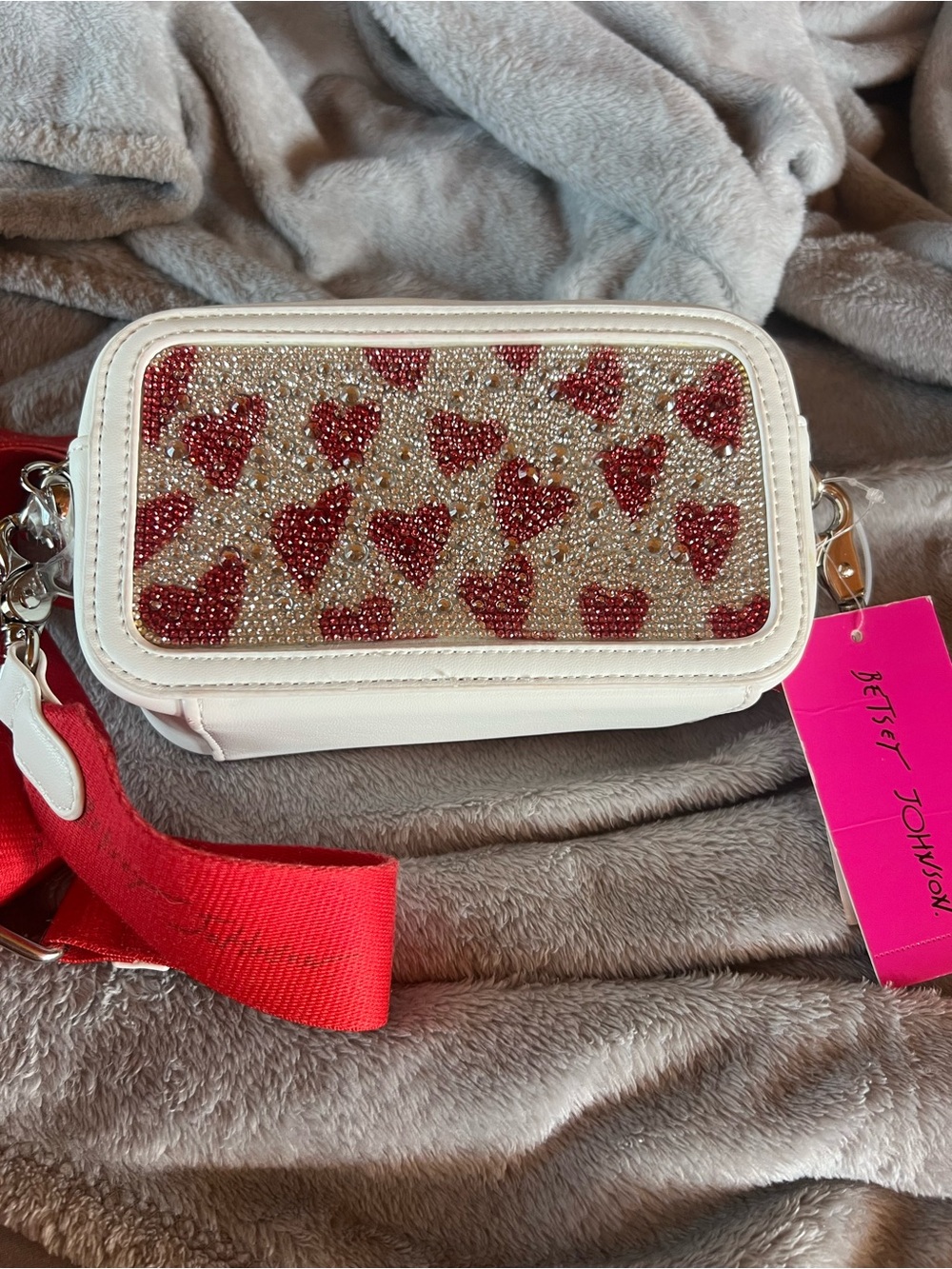 Betsey Johnson Rhinestone Heart, Cream Camera Bag, new with tags